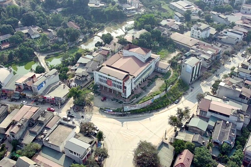 Abandoned construction on "golden" land in Phu Tho is about to be auctioned. Photo: To Cong