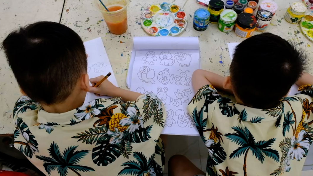 Listen to create a summer where you can play and improve with your child