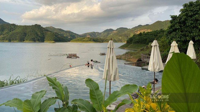 Hoa Binh Lake water level on July 5 reached 101.96m. Photo: Minh Nguyen