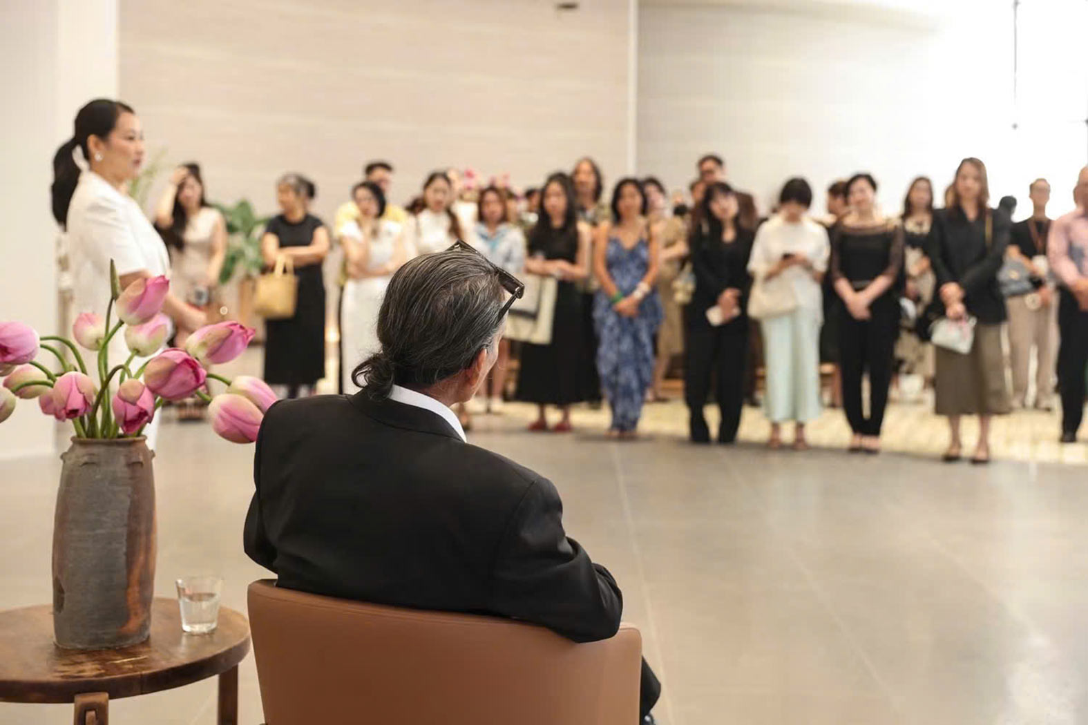 Đông đảo người yêu nghệ thuật đến lắng nghe và trò chuyện cùng nghệ sĩ về cái đẹp Ảnh: Masterise Group