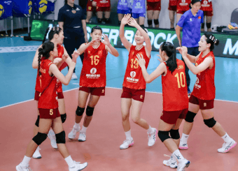 U18ベトナム女子バレーボール代表とU18中国代表の試合を生中継。写真:VFV