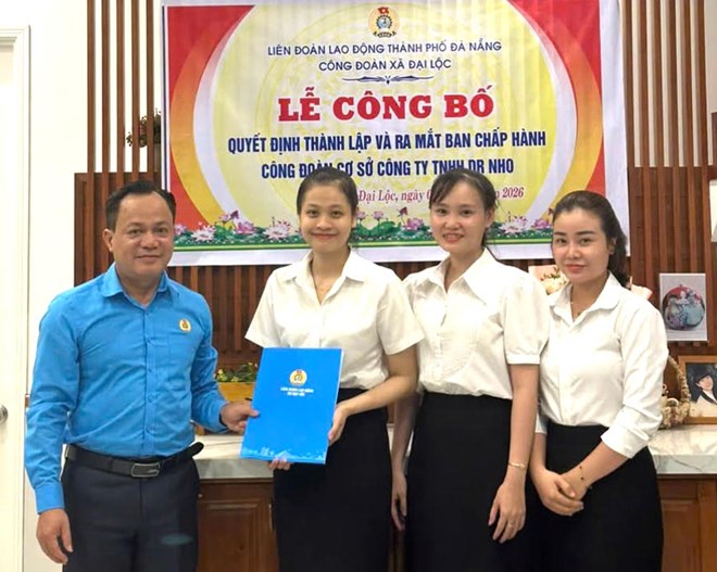Công đoàn xã Đại Lộc thành lập Công đoàn cơ sở Công ty TNHH Dr Nho. Ảnh: Công đoàn Đà Nẵng
