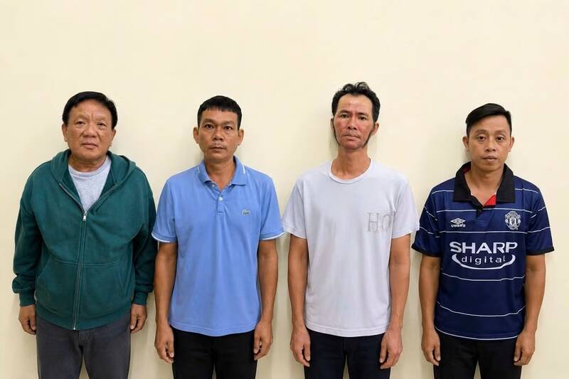 Các đối tượng tại cơ quan Công an. Ảnh: Công an tỉnh Sơn La