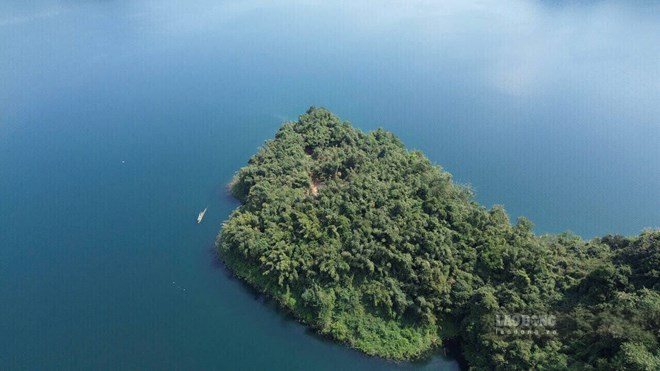 El nivel del agua del lago Hoa Binh el 5 de julio alcanzó los 101,96 metros. Foto de : Minh Nguyen