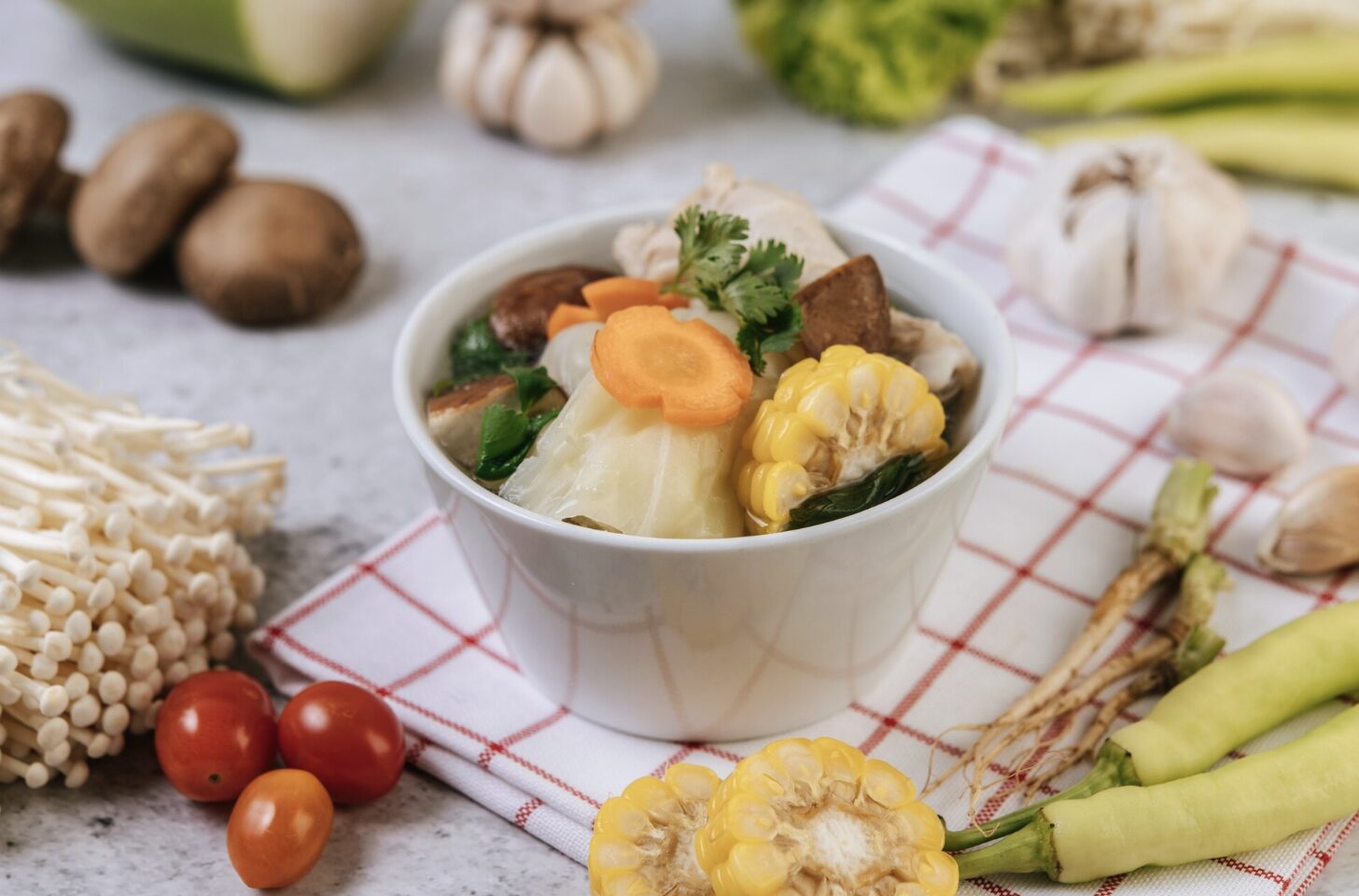 Soup dishes with few ingredients, easy to prepare, help save cooking time on weekends. Photo: Thuy Duong