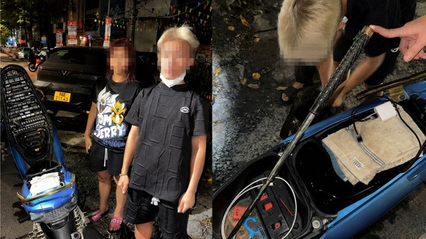 141 phát hiện nam thanh niên mang gậy ba khúc đi xe không biển số. Ảnh: Thùy Minh