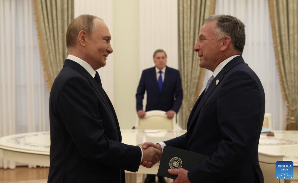 Russian President Vladimir Putin (left) receives US President Donald Trump's special envoy, Steve Witkoff, at the Kremlin in August 2025. Photo: Xinhua News Agency