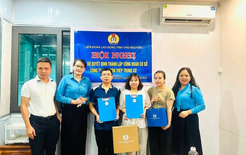 Establishment of the grassroots Trade Union of Trung Co Steel Sheet Co., Ltd. Photo: Thai Nguyen Trade Union