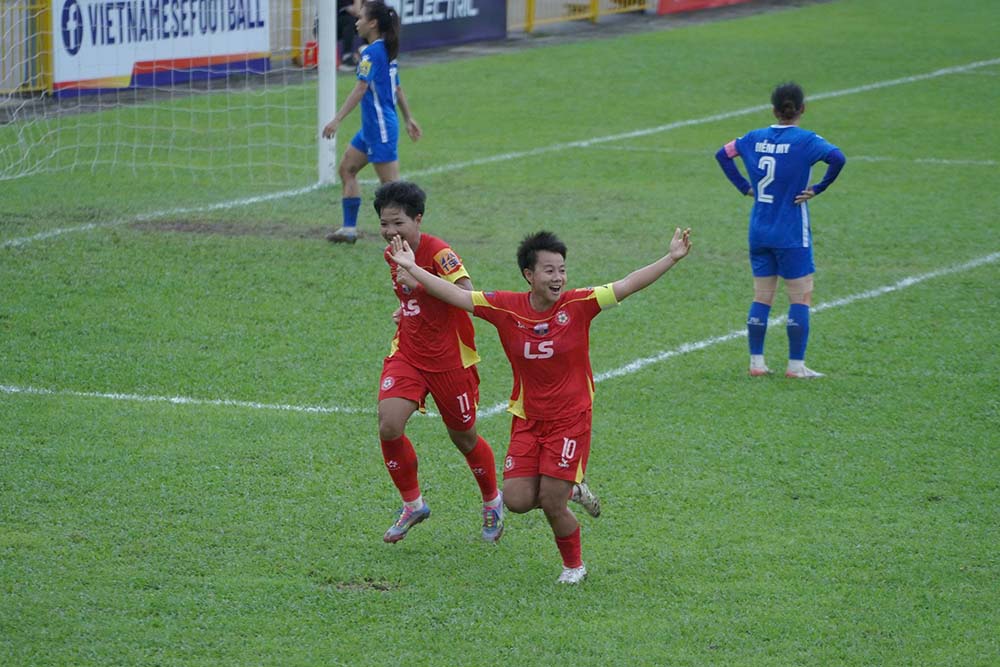 TPHCM I extends its winning streak after a 2-0 victory over Than Khoang San Vietnam in round 4 of the National Women's Football Championship - Thai Son Bac Cup 2026. Photo: VFF