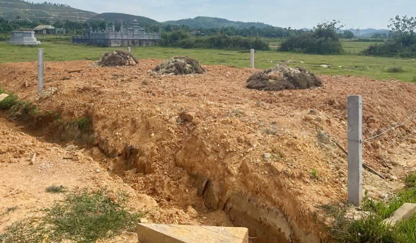 A household in Huong Son commune occupying cemetery land was discovered and promptly handled. Photo: People provided