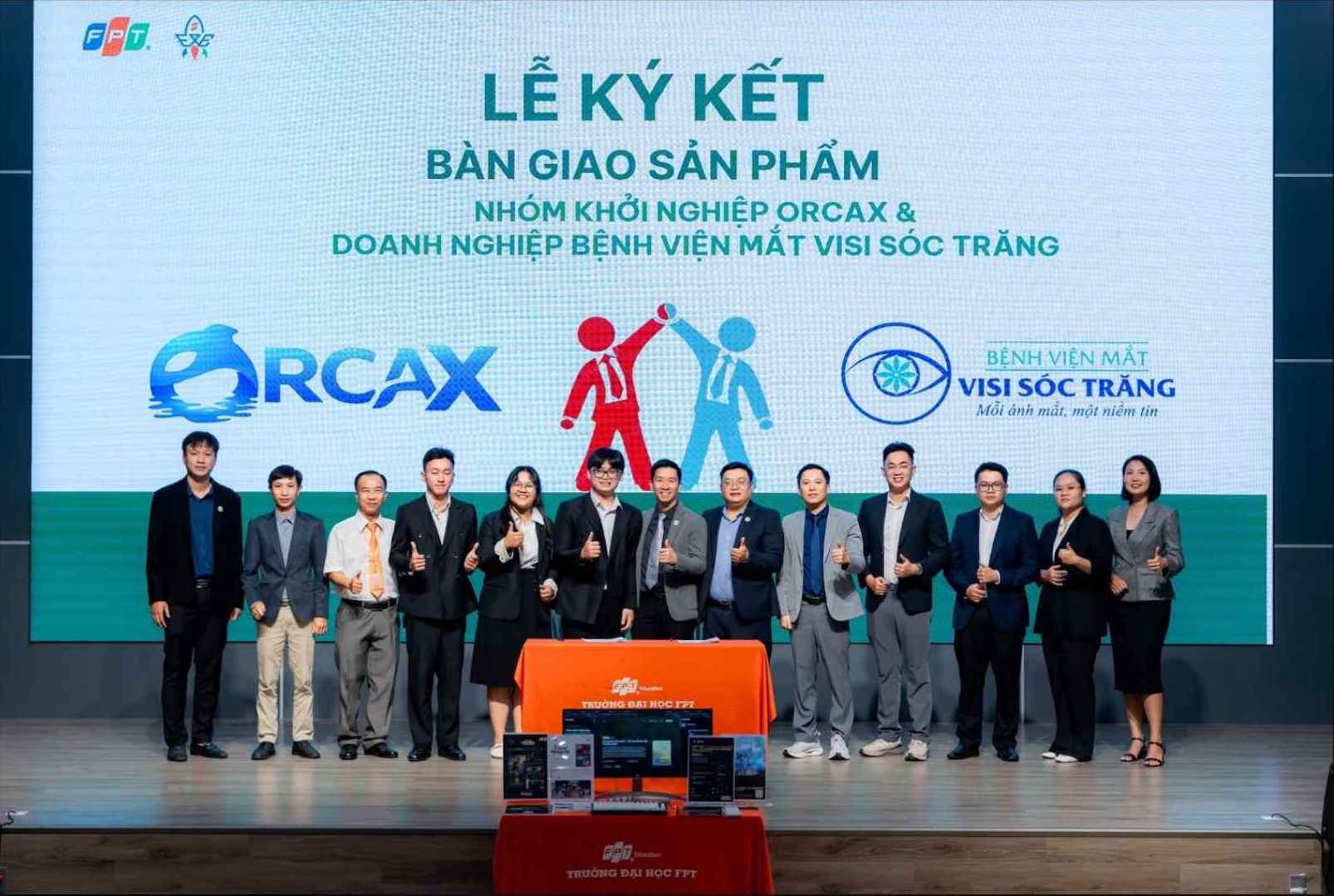 Dự án đã ký kết bàn giao sản phẩm cho Bệnh viện Mắt VISI Sóc Trăng. Ảnh: Trường Đại học FPT