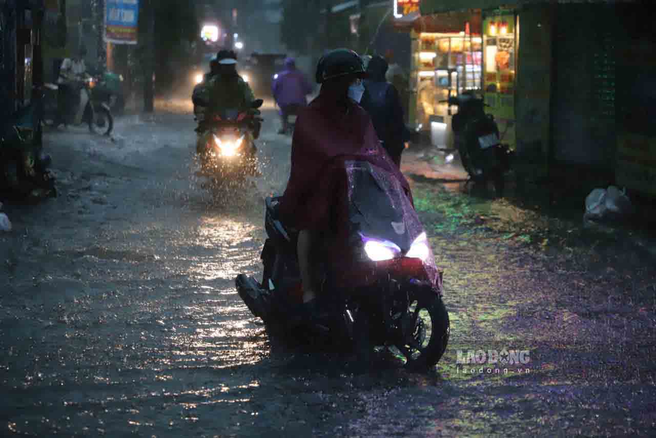 The Southern region has rain in the late afternoon. Photo: Anh Tu