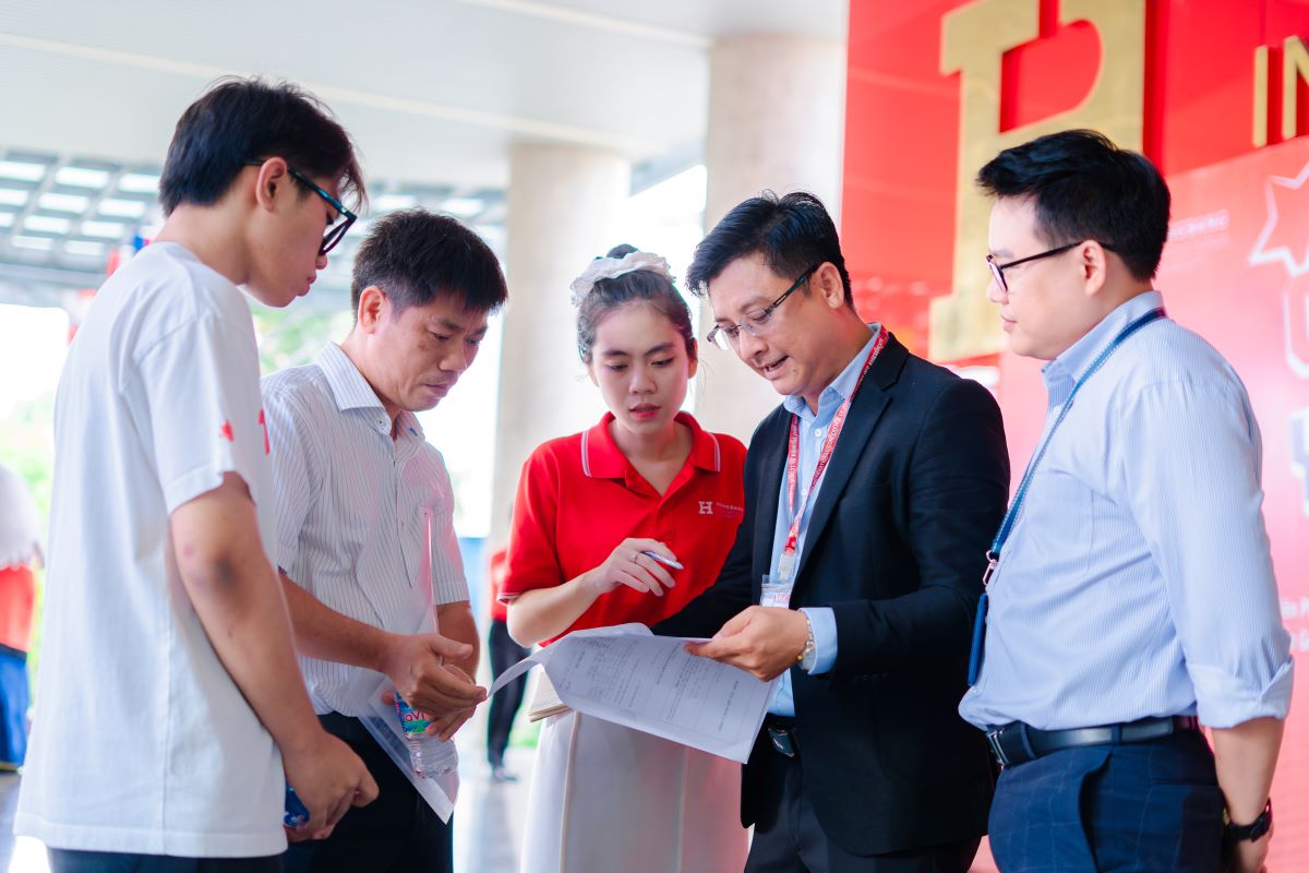 Hong Bang International University announces the minimum admission score for 2026. Photo: School provided
