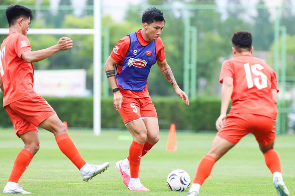 The Vietnamese national team maintains training intensity in Incheon to prepare for the ASEAN Cup 2026. Photo: VFF