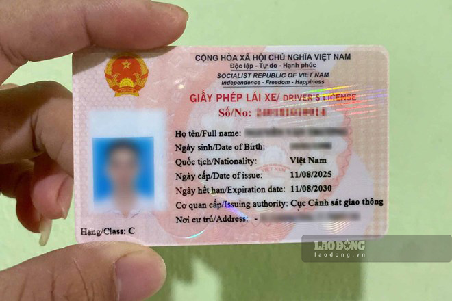 People should pay attention to the timelines below when their driver's licenses expire. Photo: Song Huu