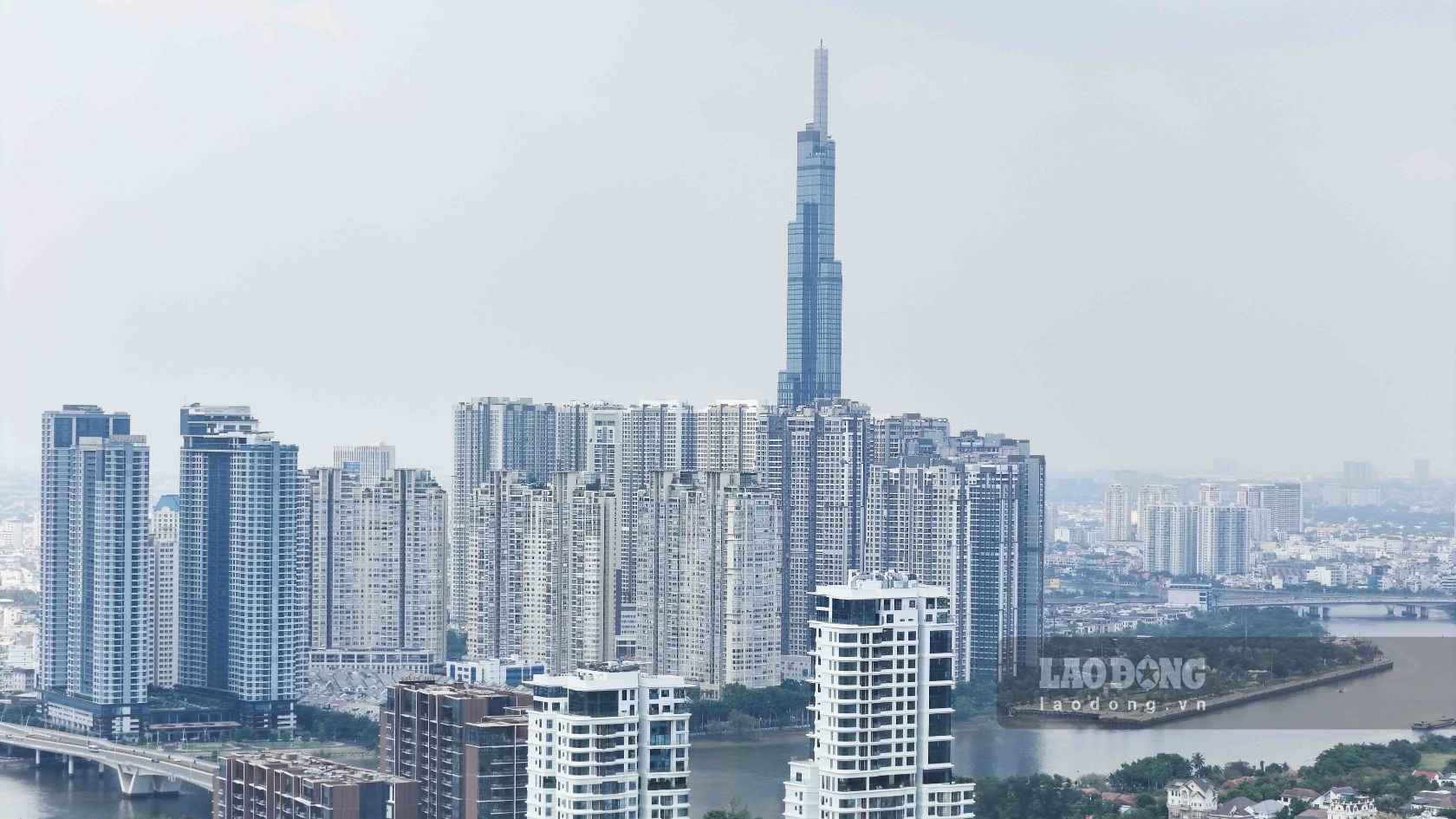FDI capital flow is still strong, but real estate mergers and acquisitions are changing direction. Photo: Thai Bao