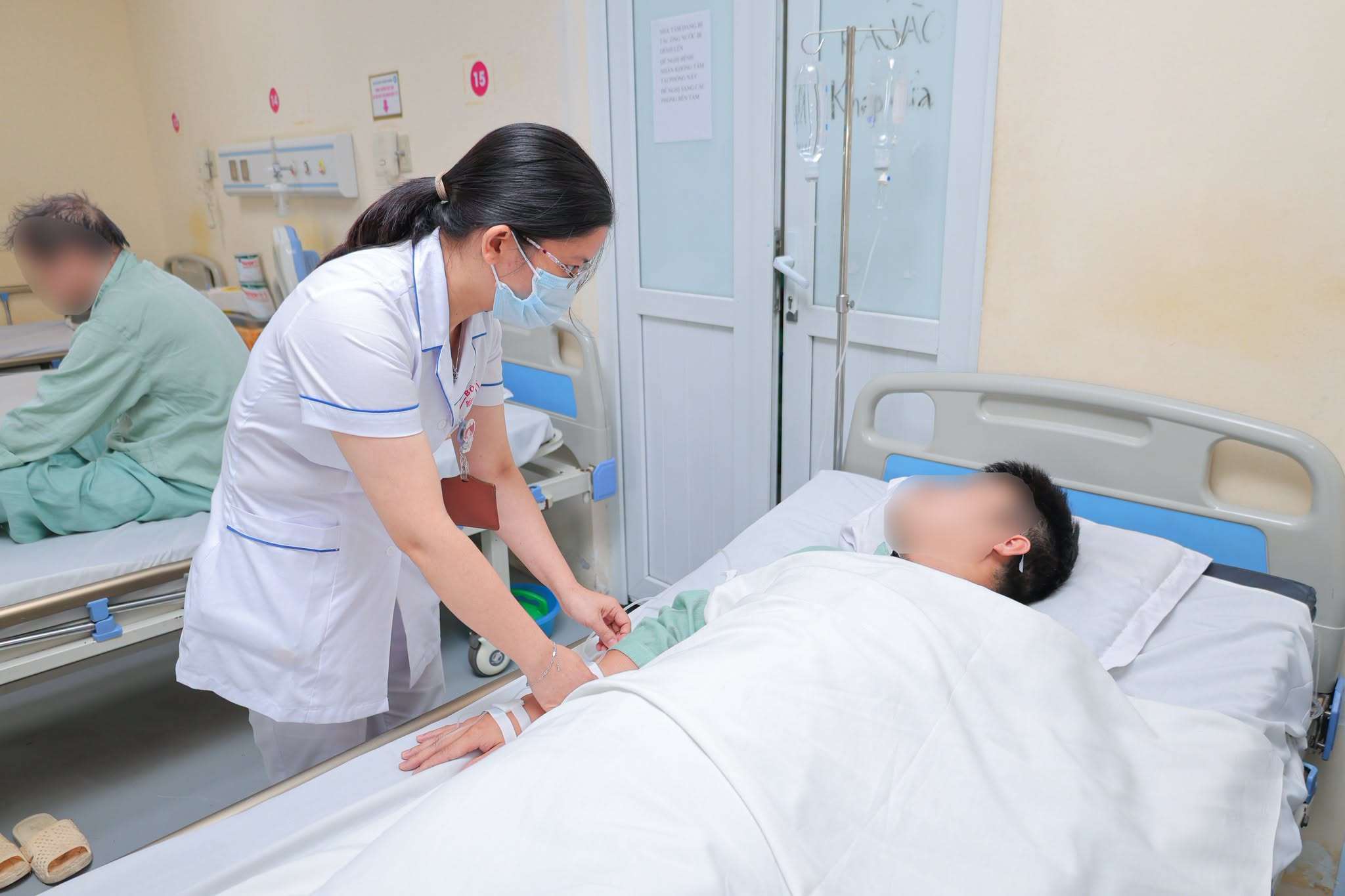 High-intensity gym, young man falls due to rhabdomyolysis. Photo: E Hospital provided