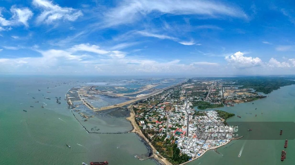 Can Gio plays an important role in orienting the expansion of growth potential in a green and sustainable direction in Ho Chi Minh City. Photo: Thai Bao