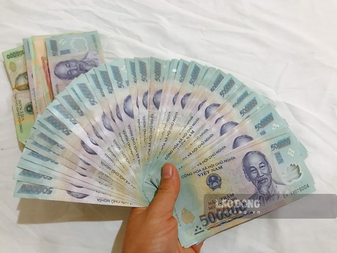 6-month term interest rate up to 8.7%. Photo: Van Trang.