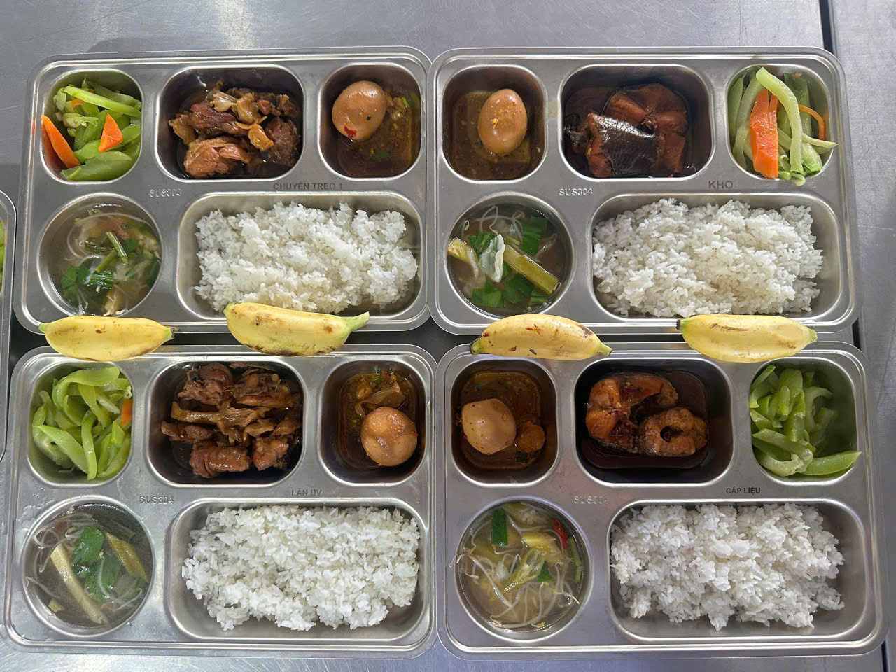 Phần ăn thường ngày của người lao động ở