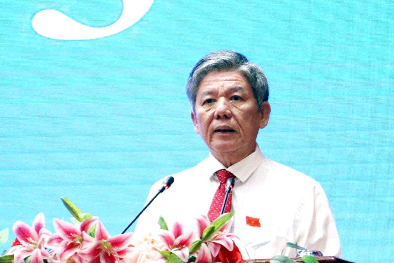 Chairman of Dong Thap Provincial People's Council Ngo Chi Cuong requested sectors, agencies, and units to focus on removing difficulties and creating motivation to complete the growth target of 8-8.5% in 2026. Photo: Dong Thap Electronic Information Portal