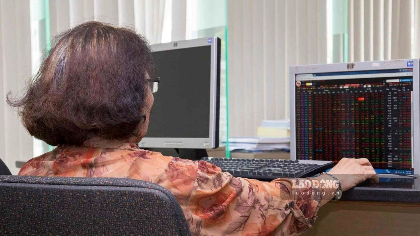 The stock market is losing important support levels. Photo: Bao Chuong