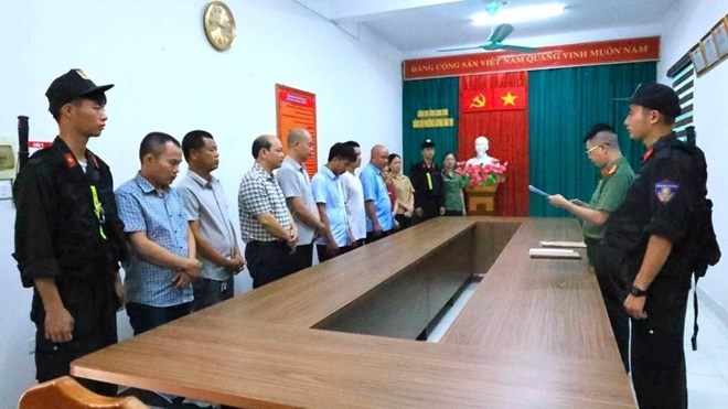 Lang Son Provincial Police prosecute defendants related to embezzlement of donation money. Photo: Lang Son Police