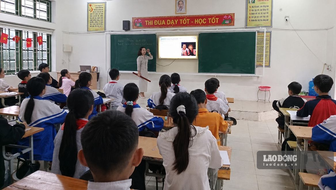 The project has provided modern teaching equipment for schools. Photo: Huyen Chi