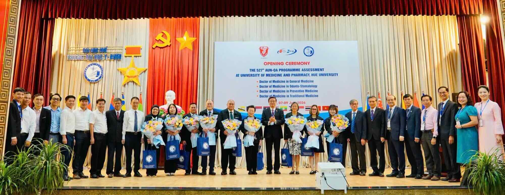 Hue University of Medicine and Pharmacy international accredits to improve training quality. Photo: Provided by Hue University of Medicine and Pharmacy.