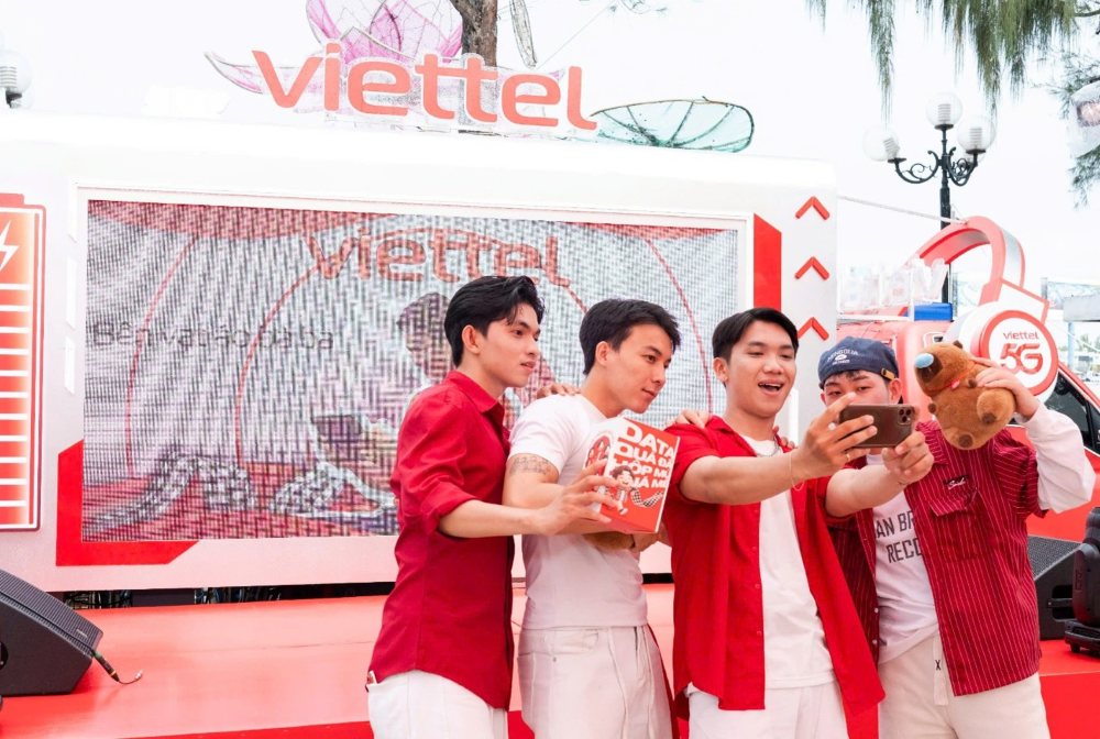 Nhu cầu sáng tạo nội dung trên mạng xã hội ngày càng cao. Ảnh: Viettel