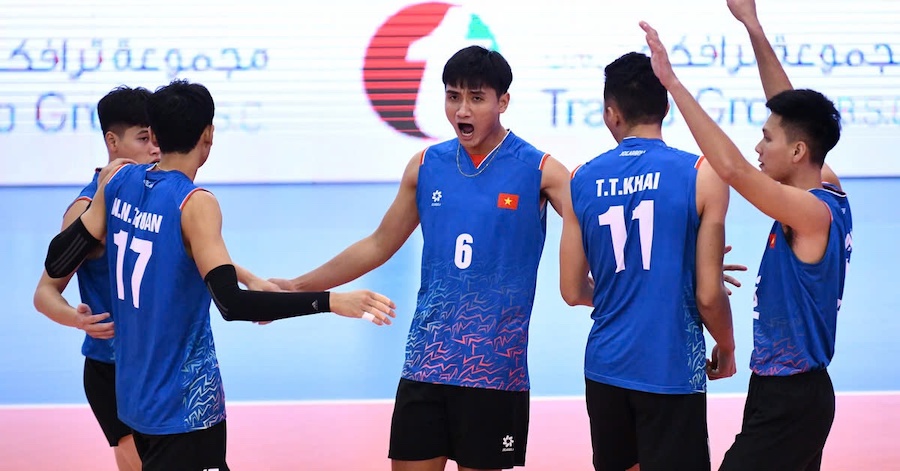 Vietnamese men's volleyball is facing a new challenge. Photo: VFV