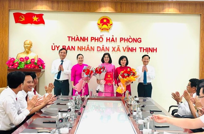 Vinh Thinh commune (Hai Phong) announces decisions on merging public schools. Photo: Vinh Thinh commune e-Portal