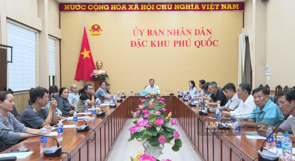 Consultation workshop, taking opinions from relevant agencies, units, organizations, and individuals on the dossier for registration of trademark protection certificate "Phu Quoc fish cake". Photo: Nam Phuong