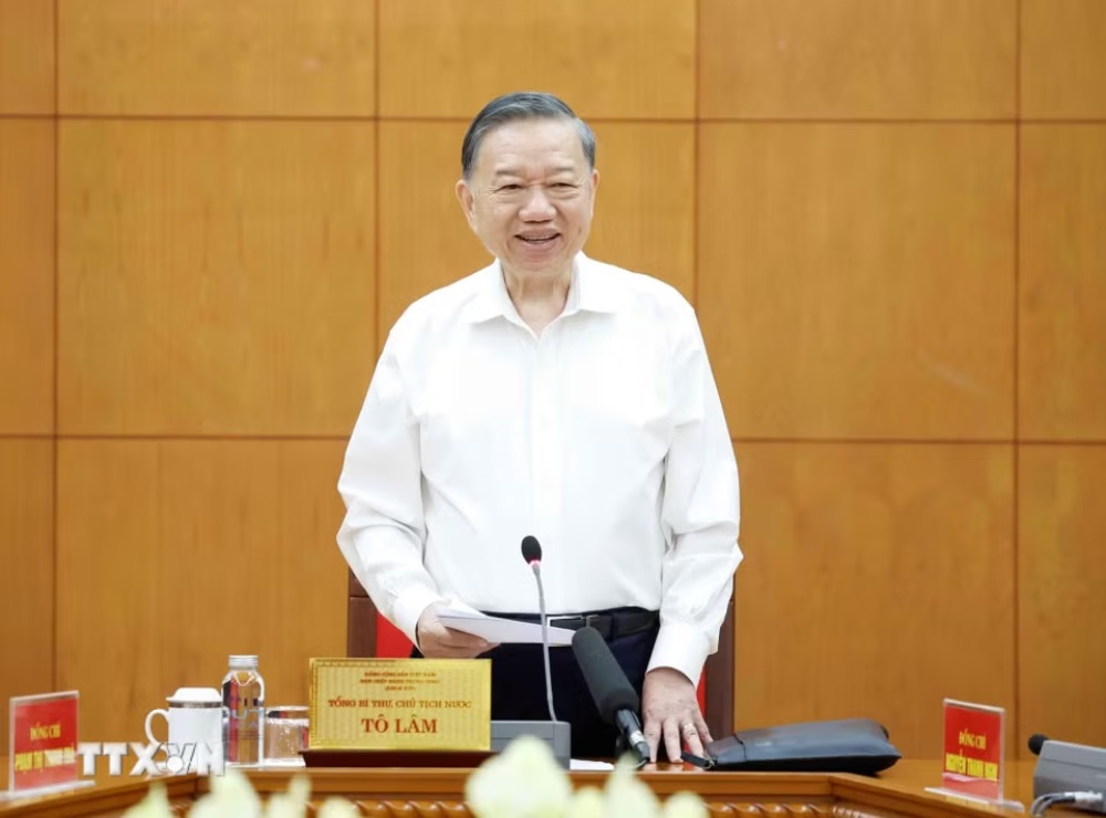 General Secretary and President To Lam speaks at the working session. Photo: Thong Nhat/VNA