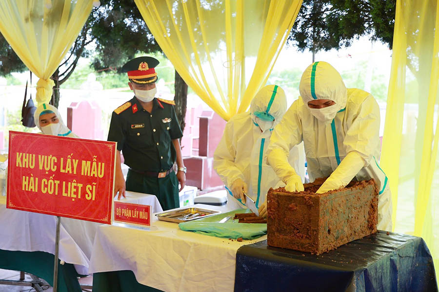 Teams excavate and take samples of martyrs' remains according to the correct procedures and regulations. Photo: Thai Nguyen Provincial e-Portal