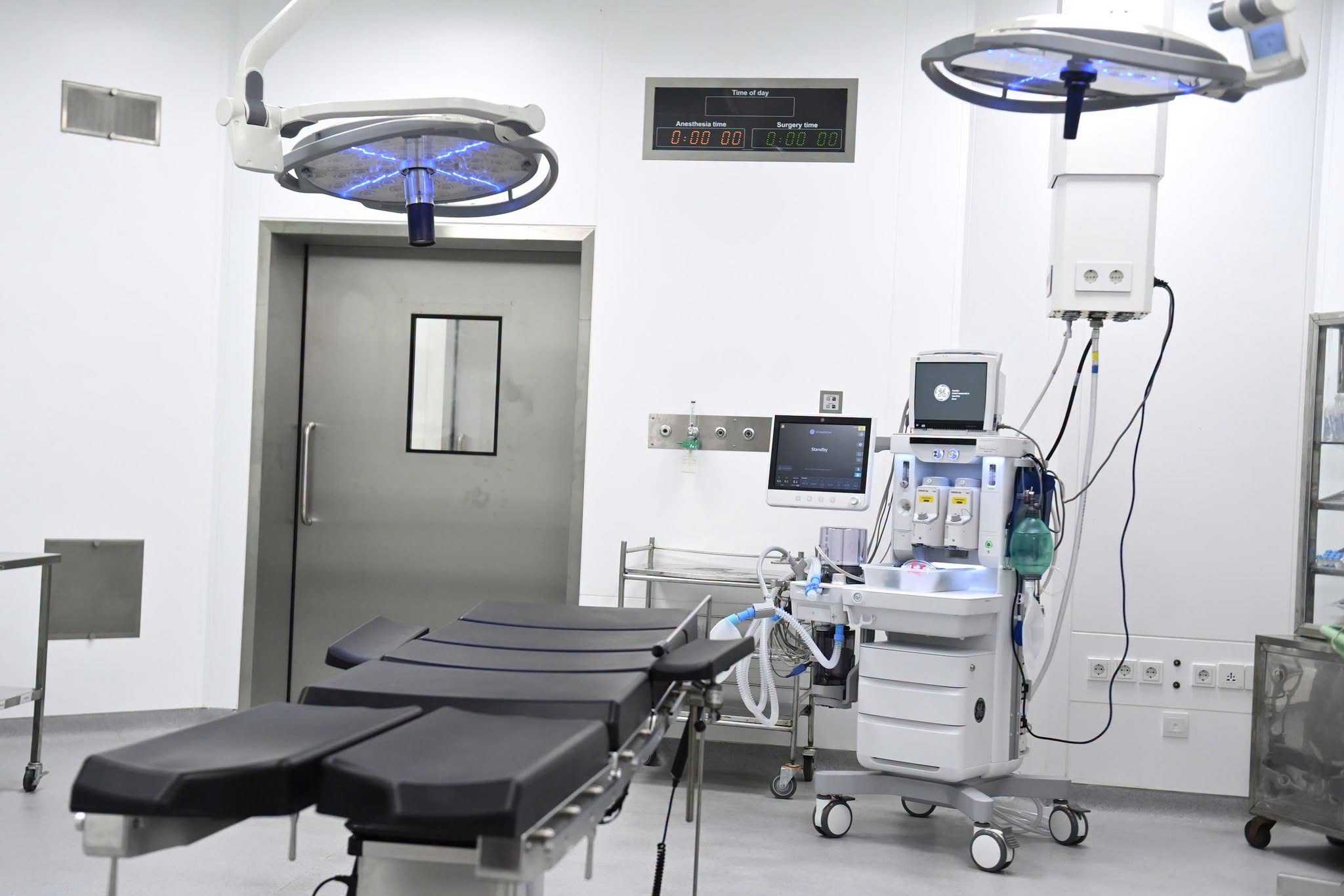Máy móc trang thiết bị tại Bệnh viện Hữu nghị Việt Đức cơ sở Ninh Bình đều là những thiết bị mới và hiện đại với công nghệ mới; một số thiết bị chúng tôi mua đã được số hóa và tích hợp cả AI. Ảnh: Bệnh viện cung cấp