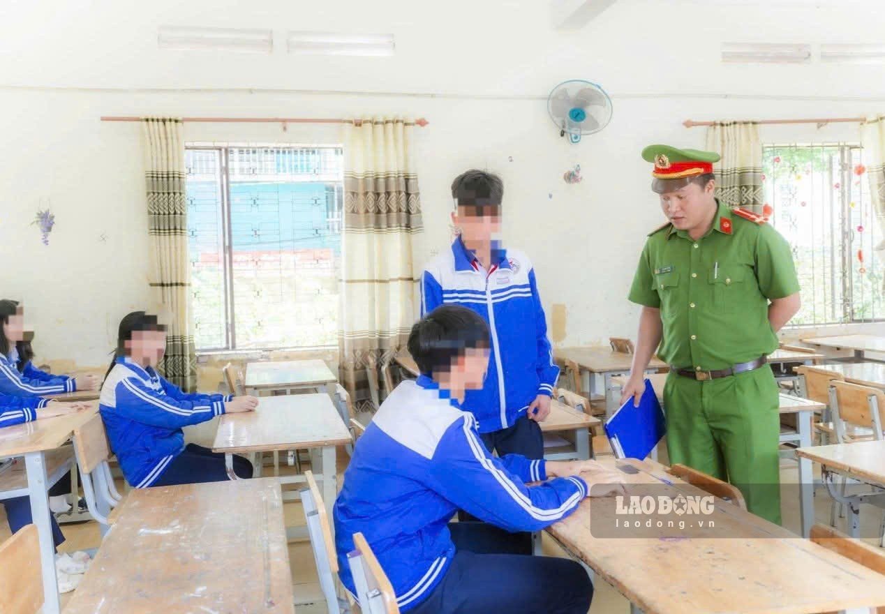 The investigating agency is working with students related to the case of a male student being abused at school in Di Linh commune, Lam Dong province. Photo: Le Tien