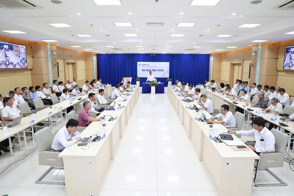 Central Power Corporation (EVNCPC) organizes a conference to summarize production, business, and construction investment in the first 6 months of 2026. Photo: EVNCPC provided