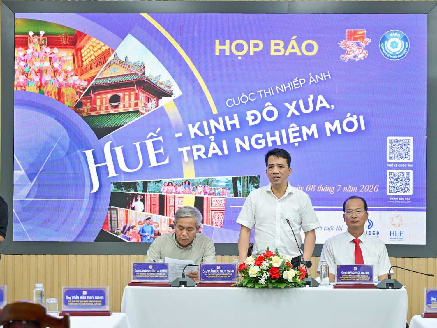 El concurso de fotografía Festival Huế 2026 invita a autores nacionales y extranjeros a promover el patrimonio, la gente y la belleza de Huế a través de nuevas perspectivas. Foto: Xuân Đạt.