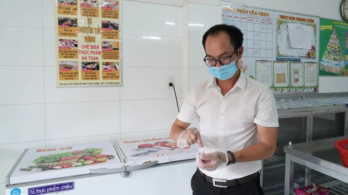 Food safety inspection is always emphasized. Photo: Ministry of Health provided