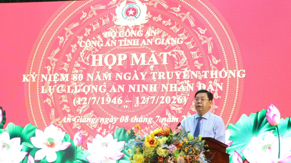 Bí thư Tỉnh ủy An Giang Nguyễn Tiến Hải phát biểu. Ảnh: Tiến Dũng (Công an An Giang)