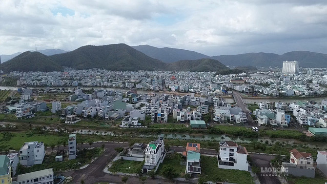 Fields related to land and project site clearance are often prone to lawsuits and complaints. Photo: Thanh Tuan