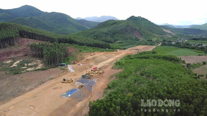 The disbursement plan for public investment in Khanh Hoa in the first 6 months of the year has not reached the set plan. Photo: Huu Long