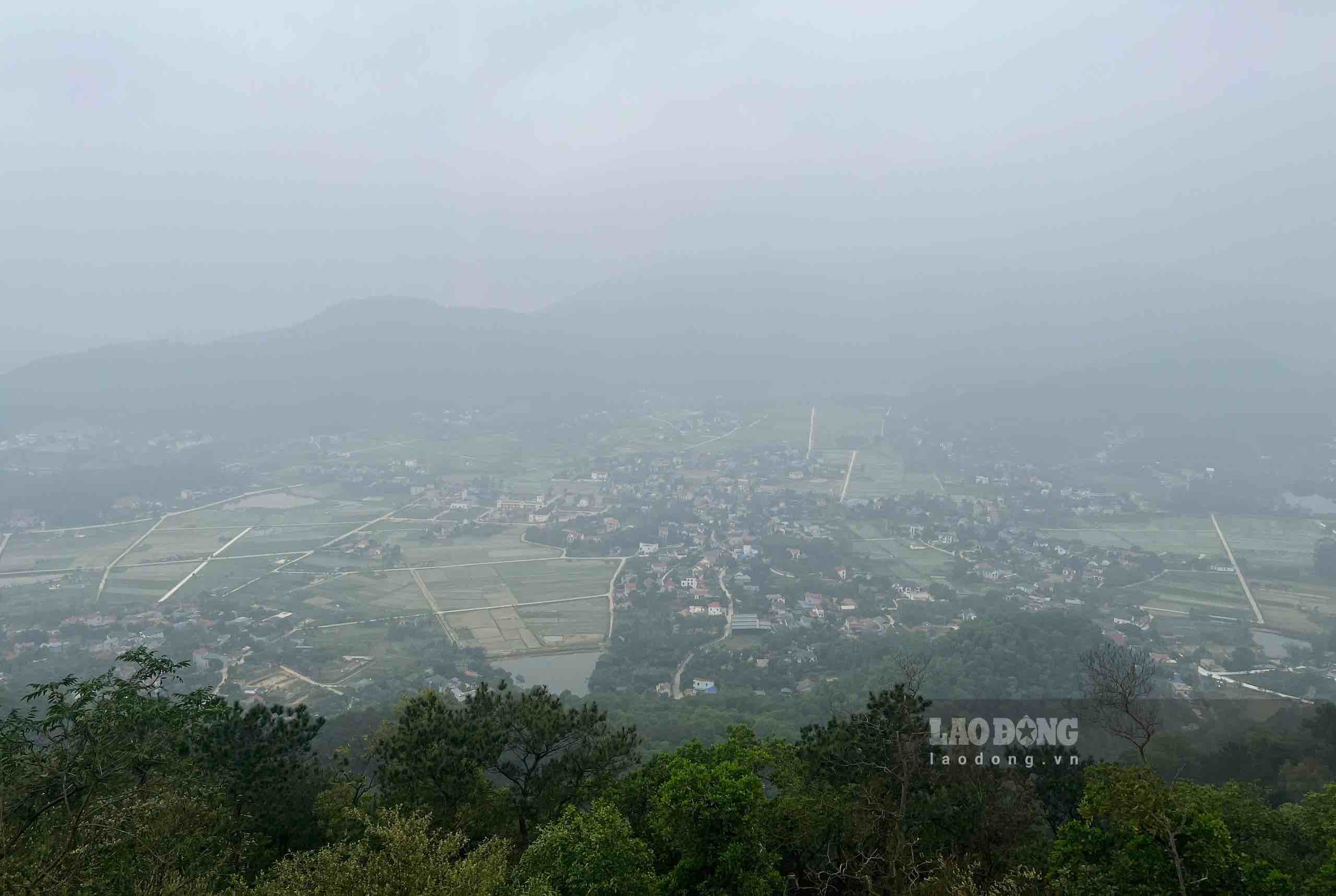 Soc mountain peak in Soc Son commune, Hanoi. Photo: Hoai Anh