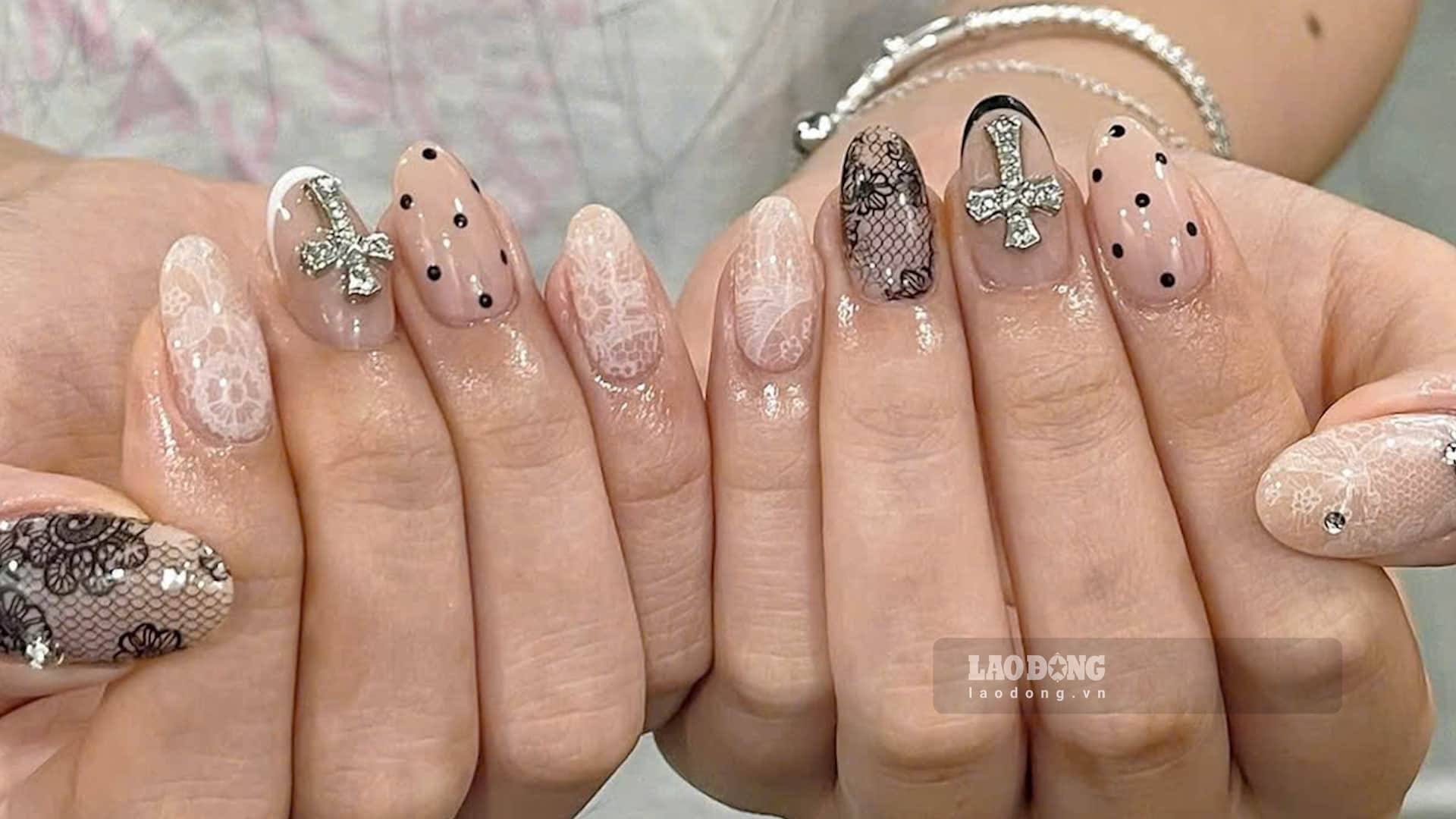 The demand for beautiful and convenient nails is increasing in the summer of 2026. Photo: Huyen Trang