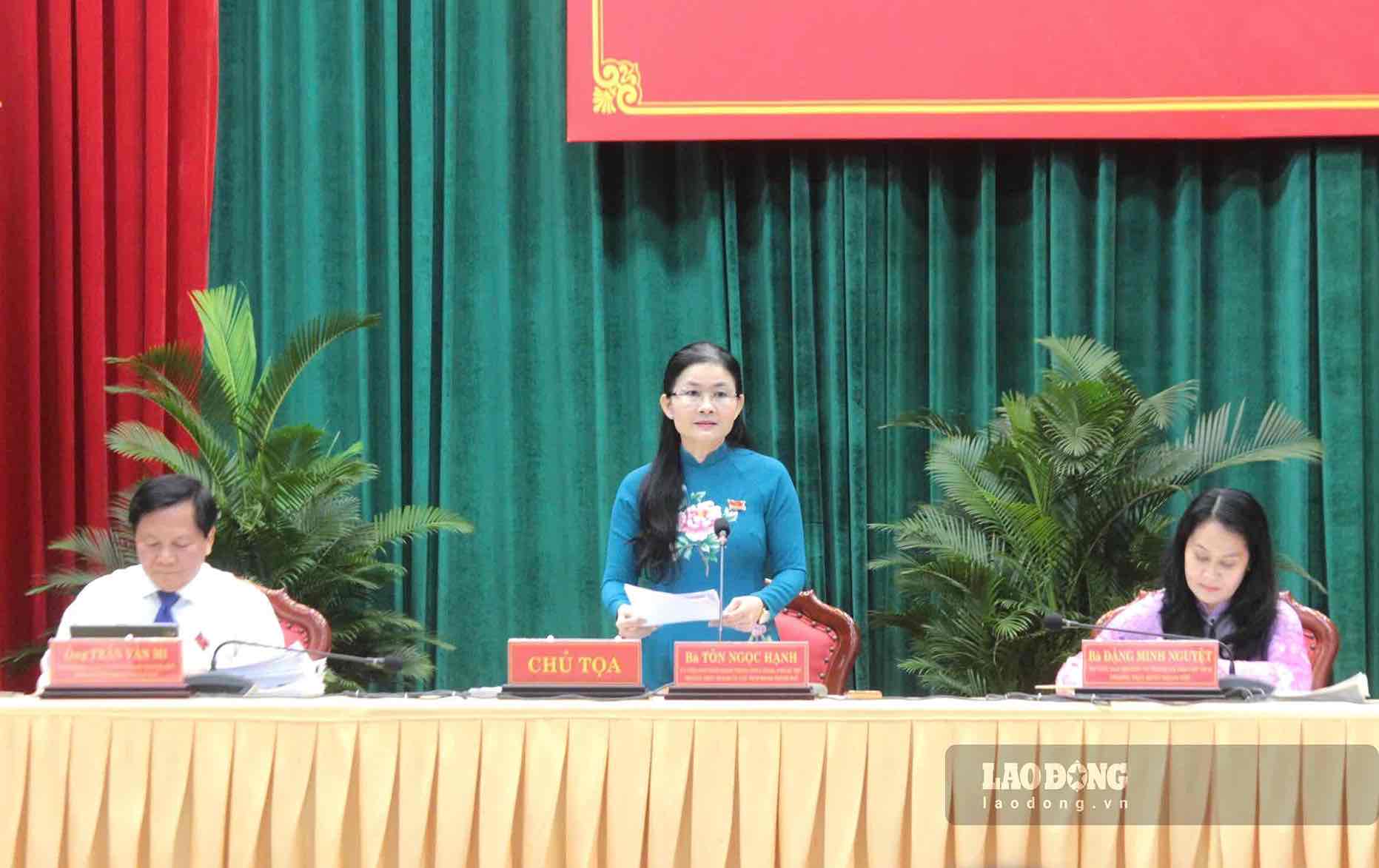 Ủy viên Trung ương Đảng, Phó Bí thư Thường trực Thành ủy, Chủ tịch HĐND TP Đồng Nai Tôn Ngọc Hạnh phát biểu tại Kỳ họp. Ảnh: HAC