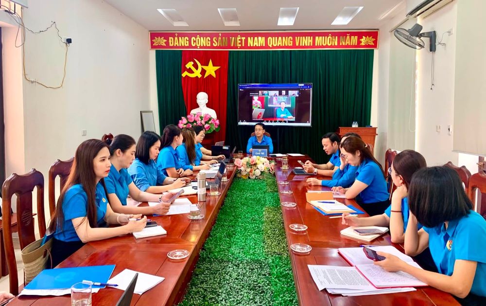 Nghe An excitedly deploys many activities to care for union members on the occasion of the 97th anniversary of the Vietnam Trade Union. Photo: Nghe An Trade Union