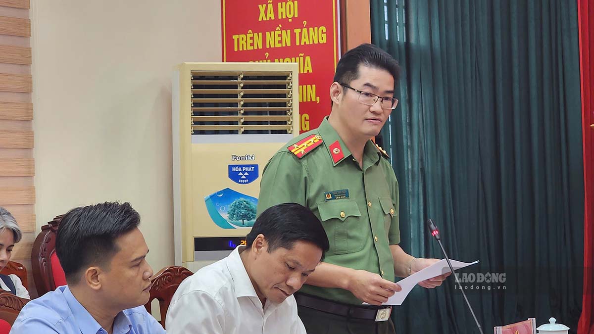 Đại tá Trần Tuấn Anh - Trưởng phòng Tham mưu (Công an tỉnh Tuyên Quang) cho biết, đã khởi tố vụ án, khởi tố 4 bị can về tội Lợi dụng chức vụ, quyền hạn trong khi thi hành công vụ. Ảnh: Việt Bắc.