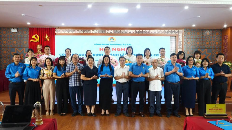The preliminary conference on activities in the first 6 months of 2026 recorded many outstanding results. Photo: Lao Cai Ward Trade Union