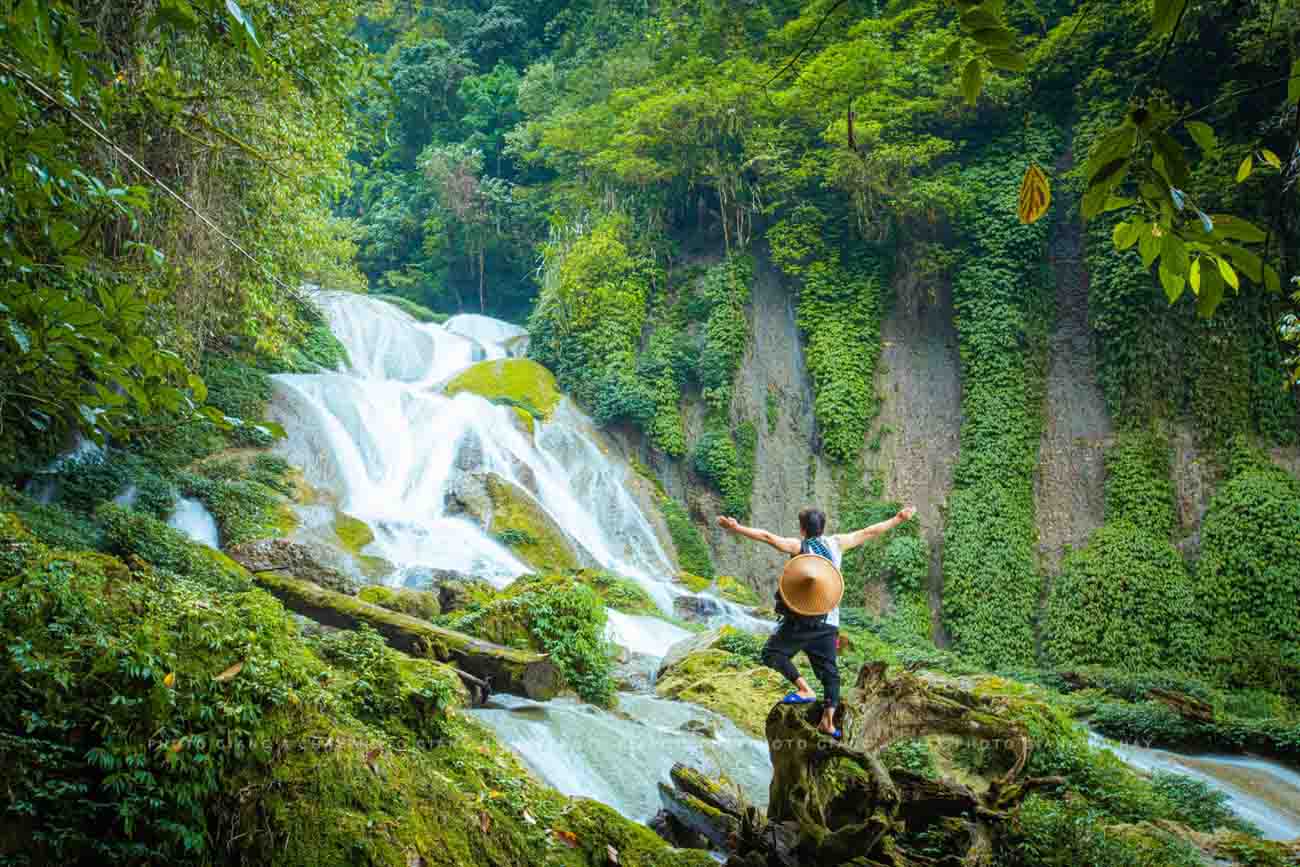 Nam Luc Waterfall in Lai Chau attracts many tourists to explore. Photo: Giang A Chay